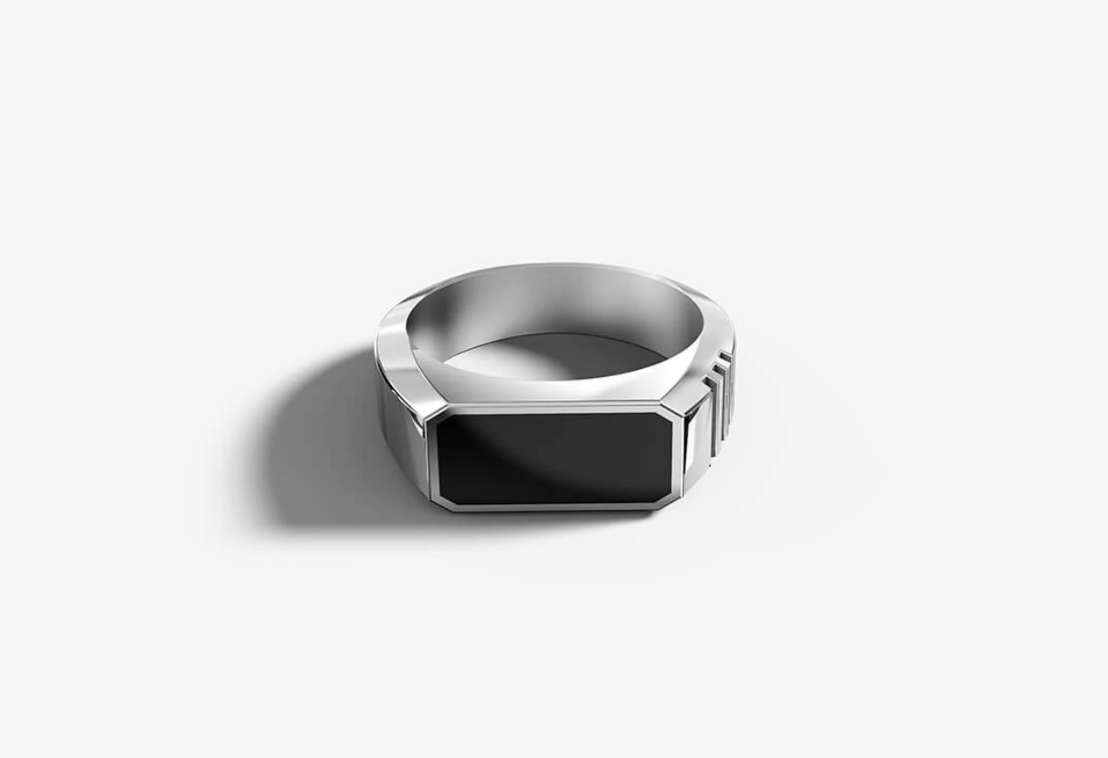 Мужское кольцо с чёрным ониксом из палладия 850 пробы