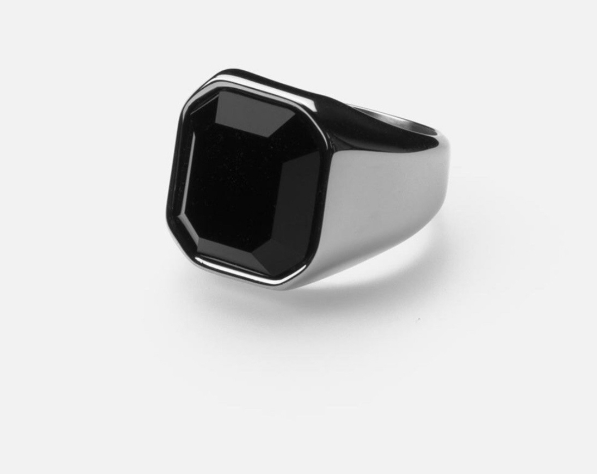 Перстень мужской серебро с черным агатом