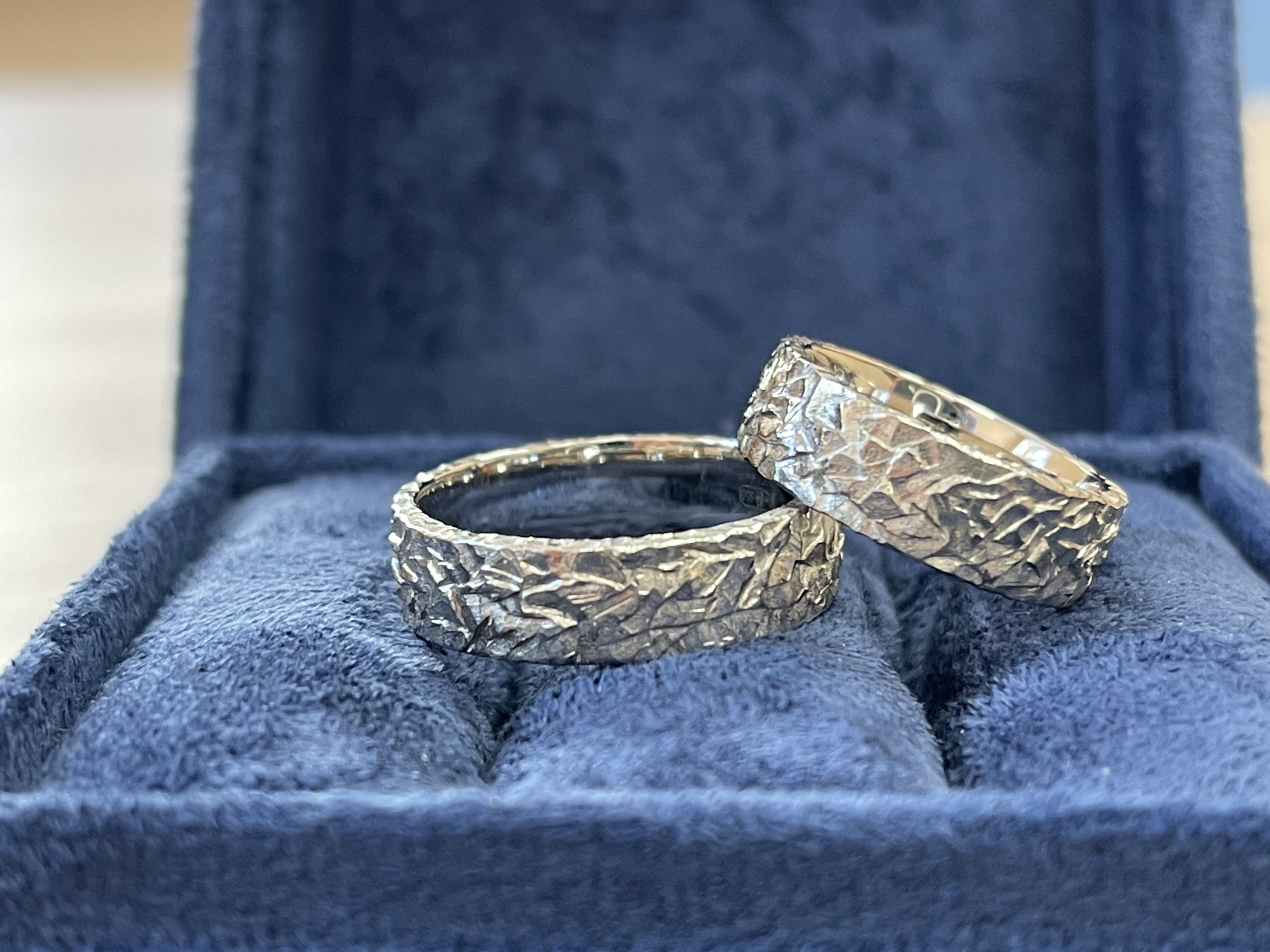 Обручальные кольца с бриллиантом(0,013 ct.) из платины 
